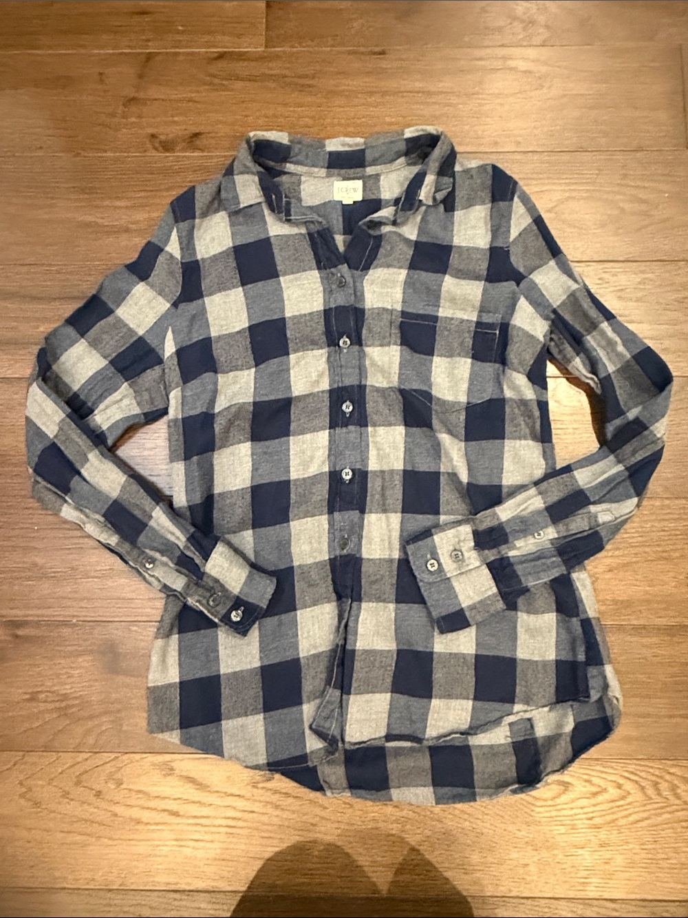 Old Navy Blue and Gray Plaid Button-Down Shirt Size Small - C12-071